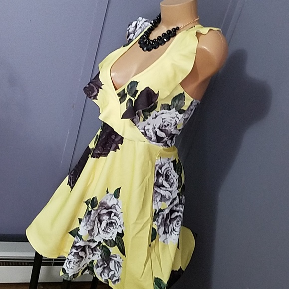 2019 New Release Skater Floral Dress SEXY - Picture 7 of 8